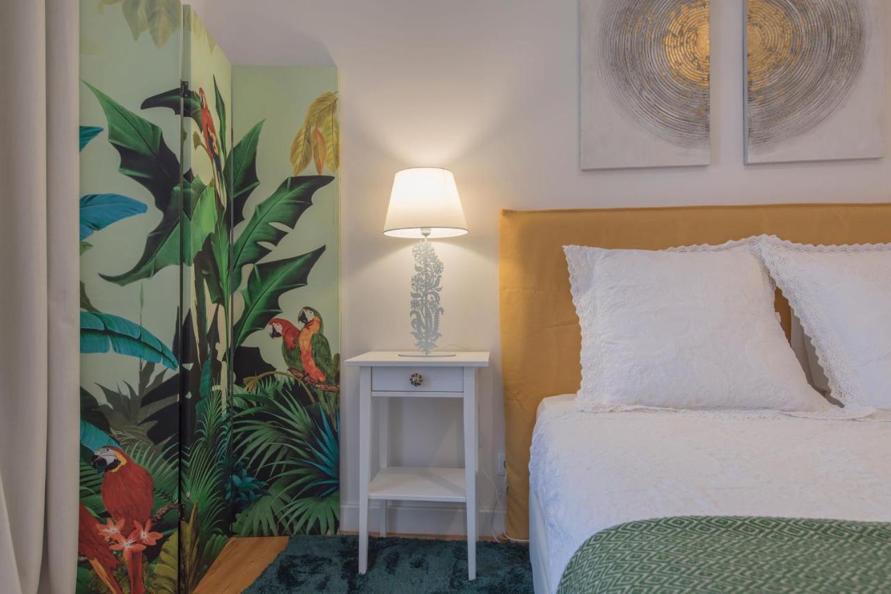 Lovelystay - Sunny Flat W/ Balcony Overseeing Graca And River ลิสบอน ภายนอก รูปภาพ